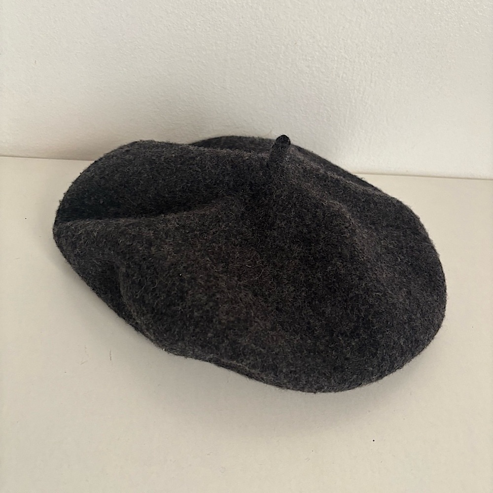 Forever 21 Dark Gray Beret
